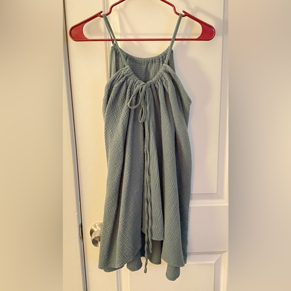 SHEIN green tunic with tie front, size M.